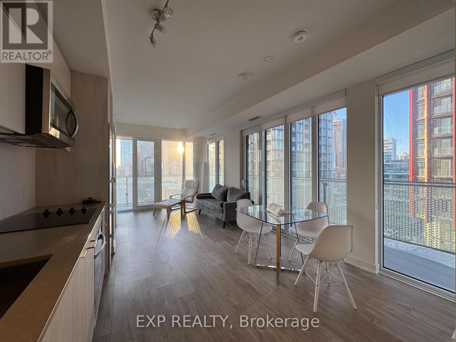 1472 - 135 Lower Sherbourne Street, Toronto, Ontario  M5A 1Y4 - Photo 2 - C12743560