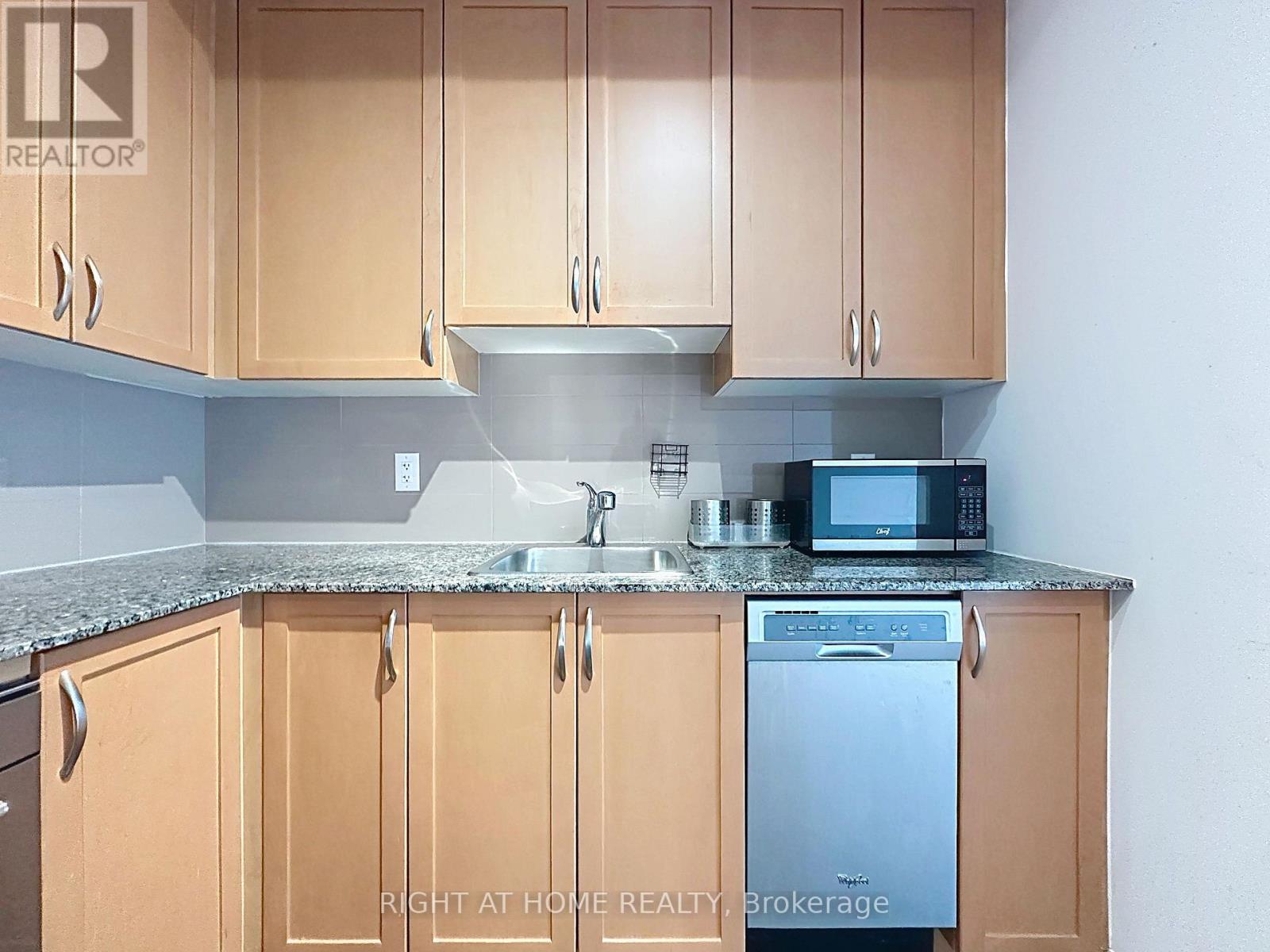 403 - 55 Ann O'reilly Road, Toronto, Ontario  M2J 0E1 - Photo 9 - C12743584