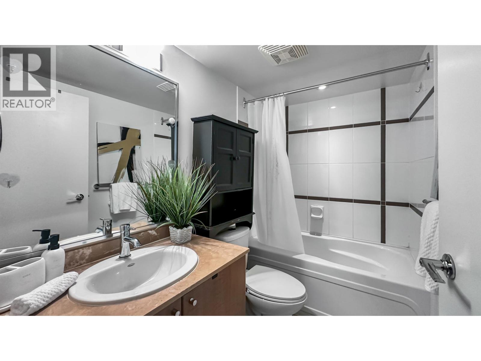 616 610 Granville Street, Vancouver, British Columbia  V6C 3T3 - Photo 15 - R3057277