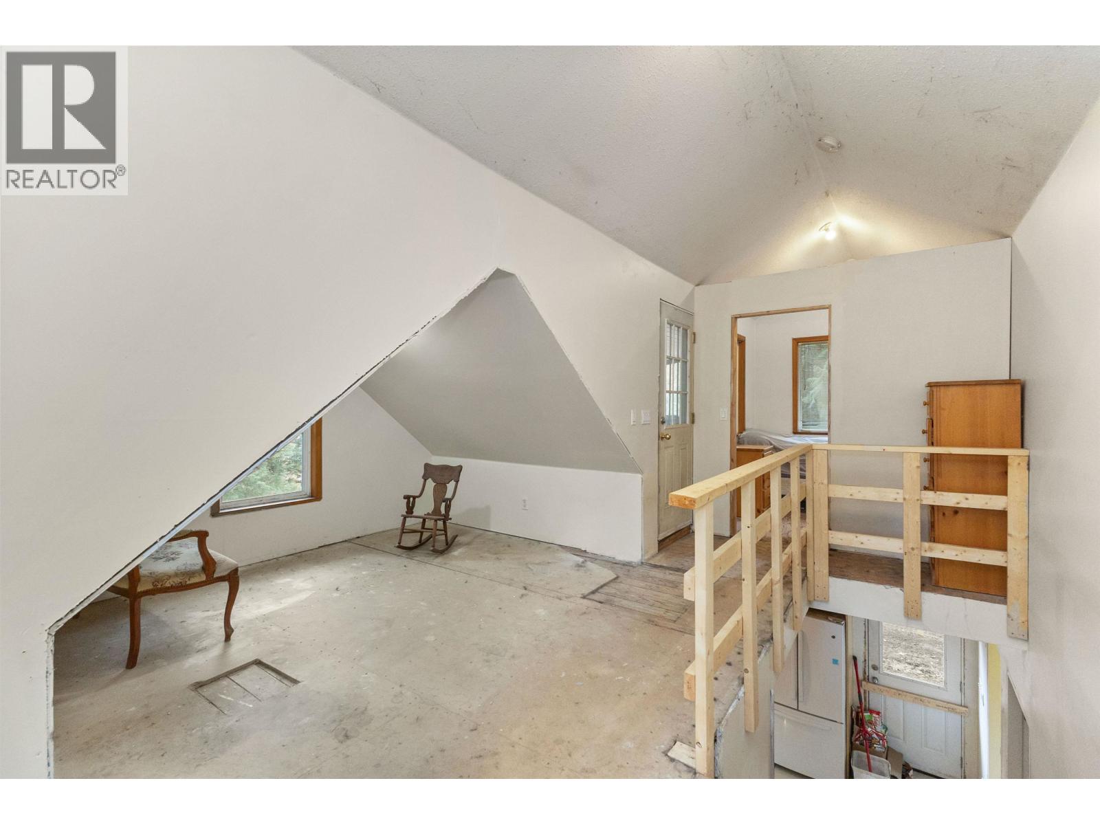 26814 Dewdney Trunk Road, Maple Ridge, British Columbia  V2W 1N9 - Photo 8 - R3084817