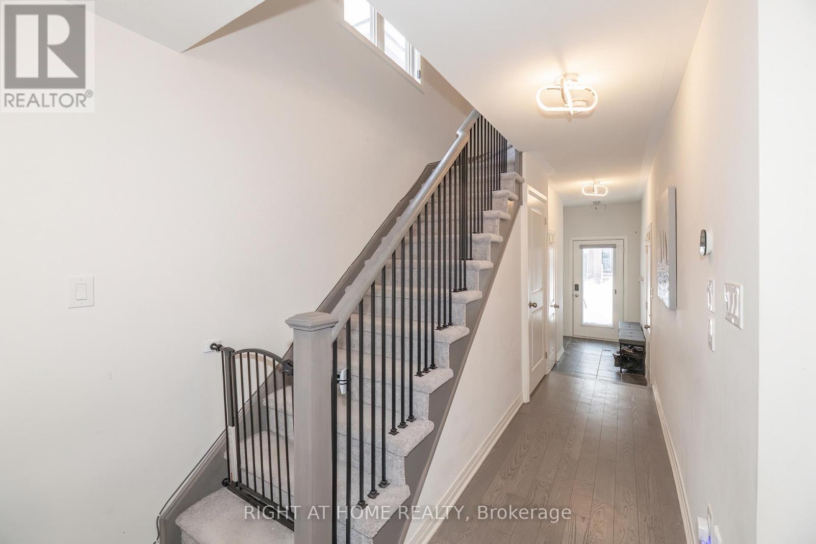 30 Caspian Square, Clarington, Ontario L1C 7G3 - Photo 12 - E12743686