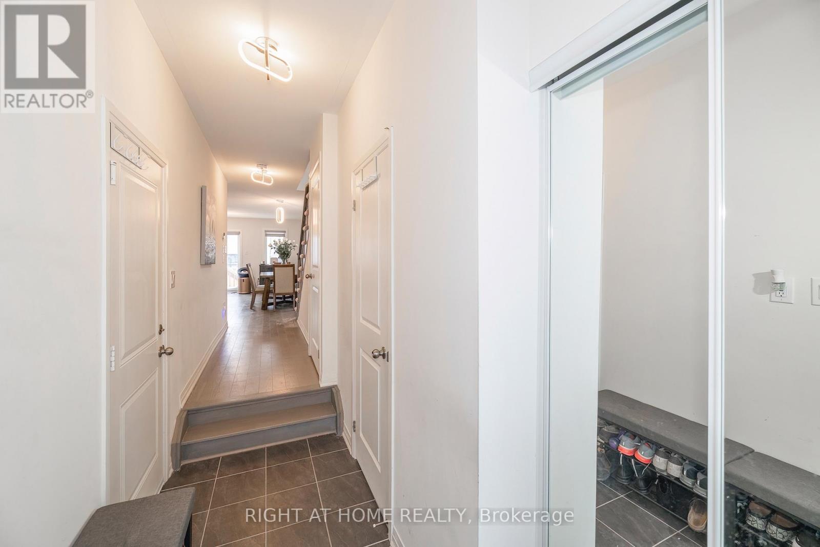 30 Caspian Square, Clarington, Ontario L1C 7G3 - Photo 2 - E12743686