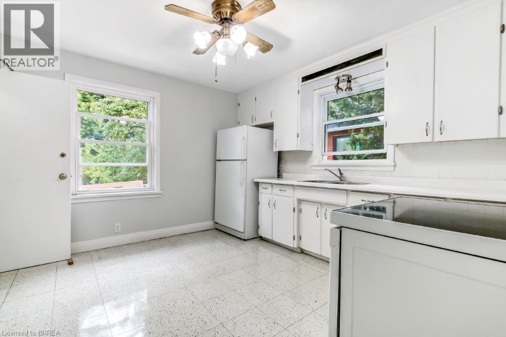 25 Henry Street, Brantford, Ontario  N3R 1Z9 - Photo 9 - 40801292