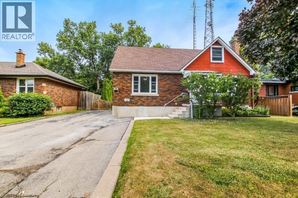 25 Henry Street, Brantford, Ontario  N3R 1Z9 - Photo 2 - 40801290