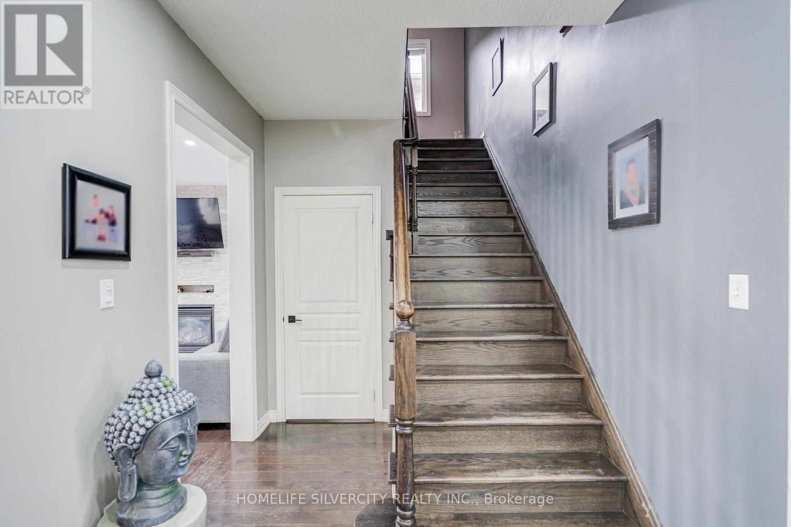 15 Durhamview Crescent, Whitchurch-Stouffville, Ontario  L4A 1H4 - Photo 11 - N12743576