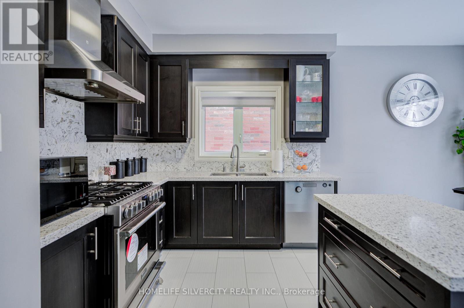 15 Durhamview Crescent, Whitchurch-Stouffville, Ontario  L4A 1H4 - Photo 12 - N12743576