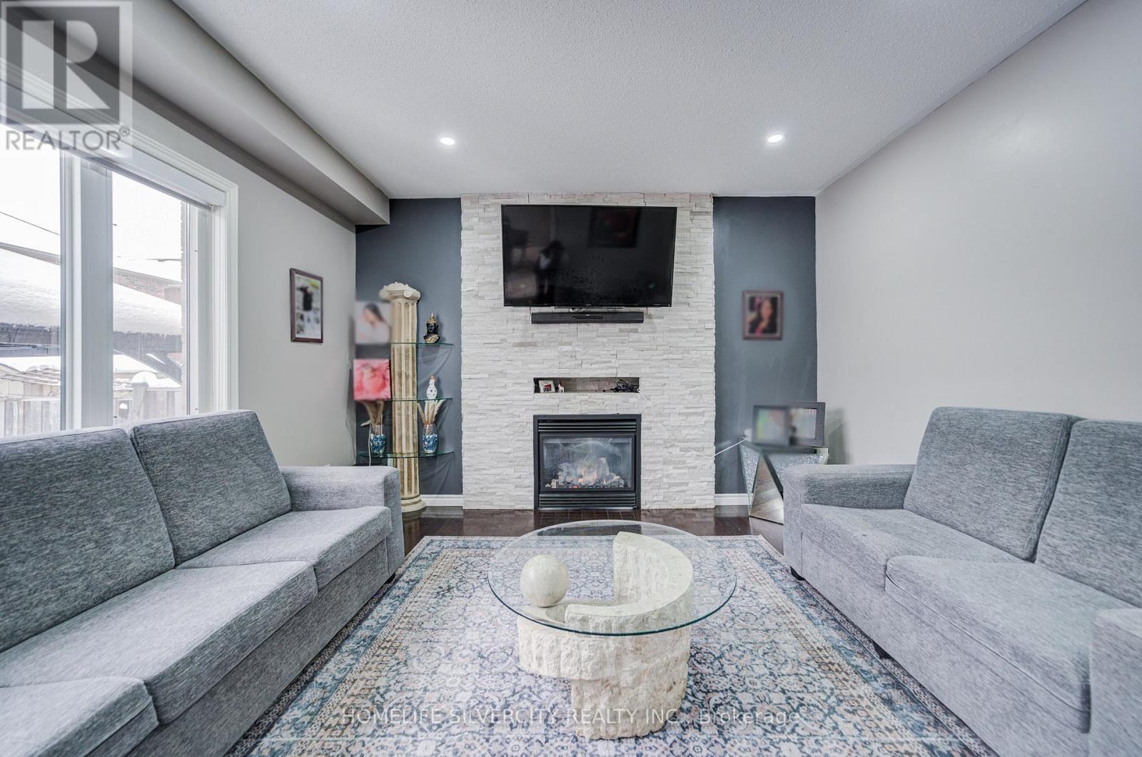 15 Durhamview Crescent, Whitchurch-Stouffville, Ontario  L4A 1H4 - Photo 22 - N12743576