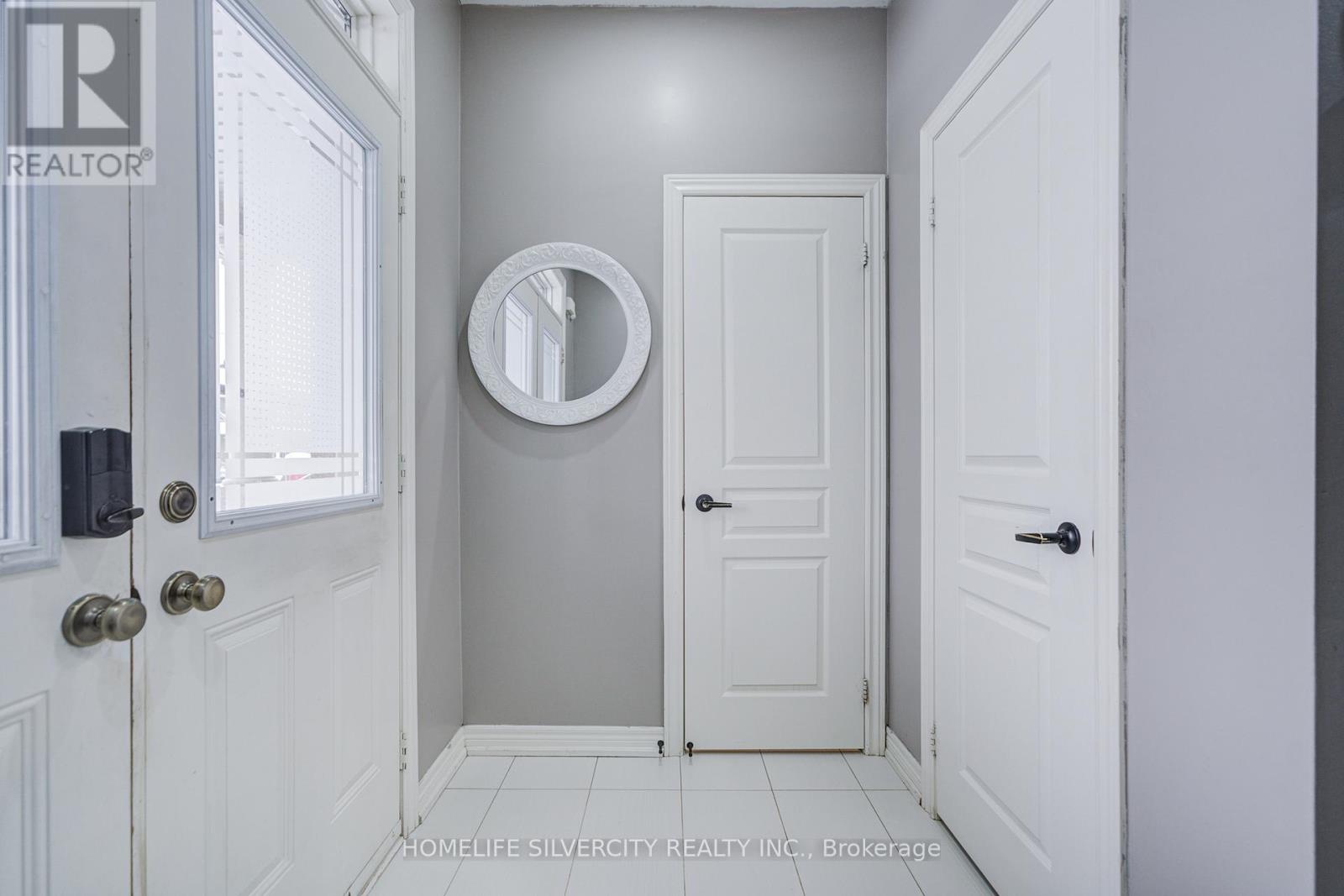 15 Durhamview Crescent, Whitchurch-Stouffville, Ontario  L4A 1H4 - Photo 4 - N12743576