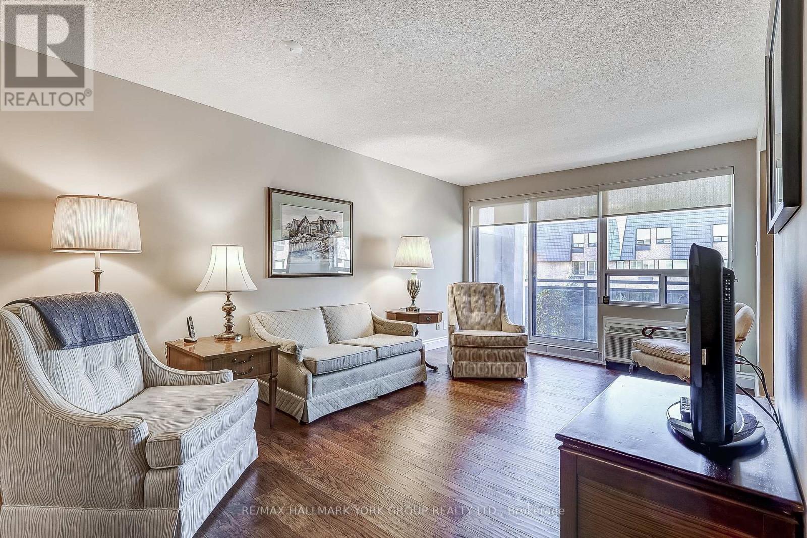 308 - 155 Main Street, Newmarket, Ontario  L3Y 8C2 - Photo 2 - N12743602