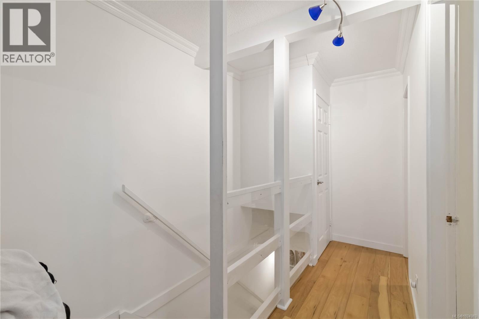 16 477 Lampson St, Esquimalt, British Columbia  V9A 5Z4 - Photo 14 - 1024383