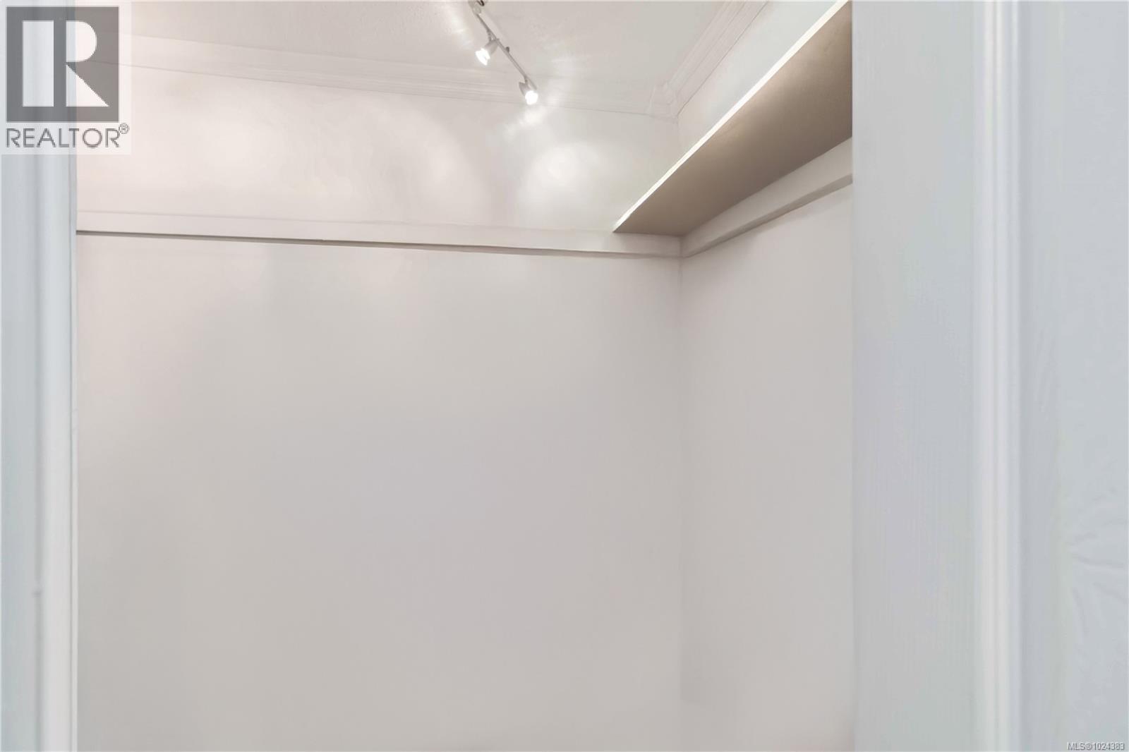 16 477 Lampson St, Esquimalt, British Columbia  V9A 5Z4 - Photo 20 - 1024383