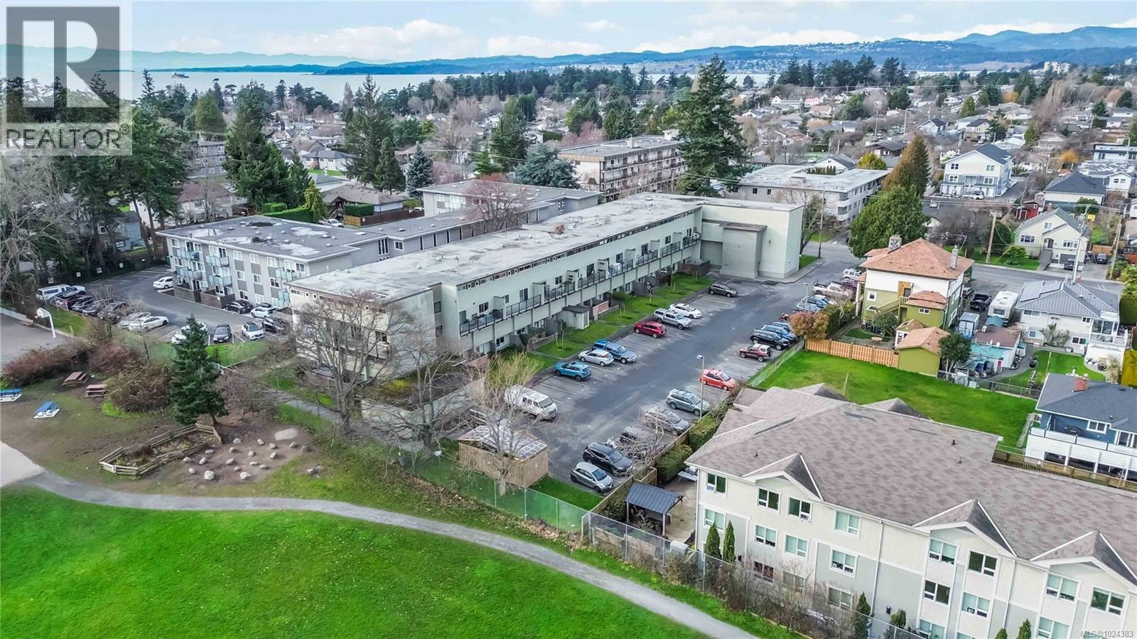 16 477 Lampson St, Esquimalt, British Columbia  V9A 5Z4 - Photo 23 - 1024383