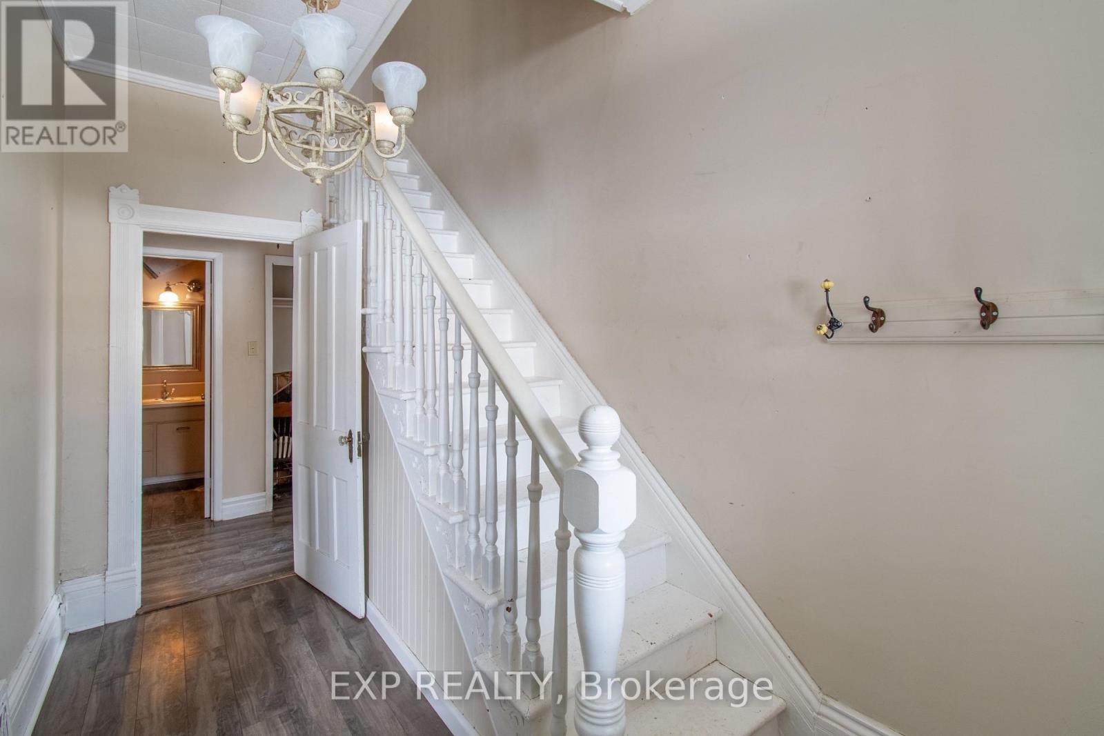 80 Burton Avenue, Barrie, Ontario  L4N 2R6 - Photo 11 - S12743532