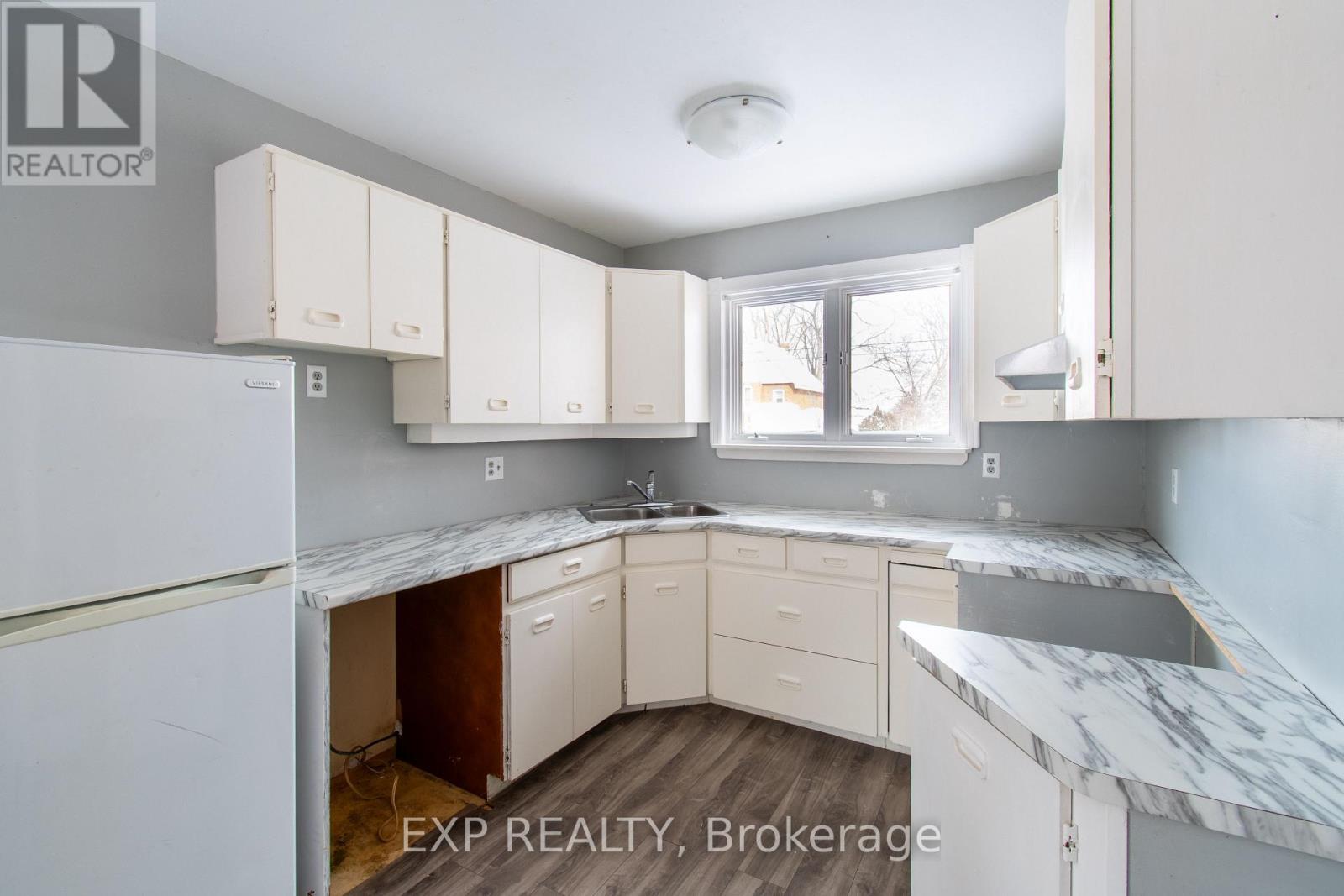 80 Burton Avenue, Barrie, Ontario  L4N 2R6 - Photo 16 - S12743532