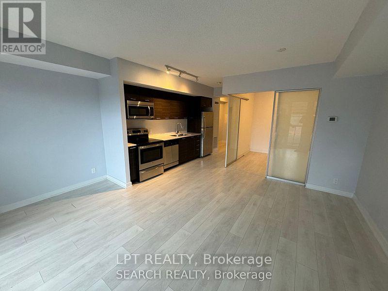 410 - 2220 Lakeshore Boulevard W, Toronto, Ontario  M8V 1A4 - Photo 4 - W12743508