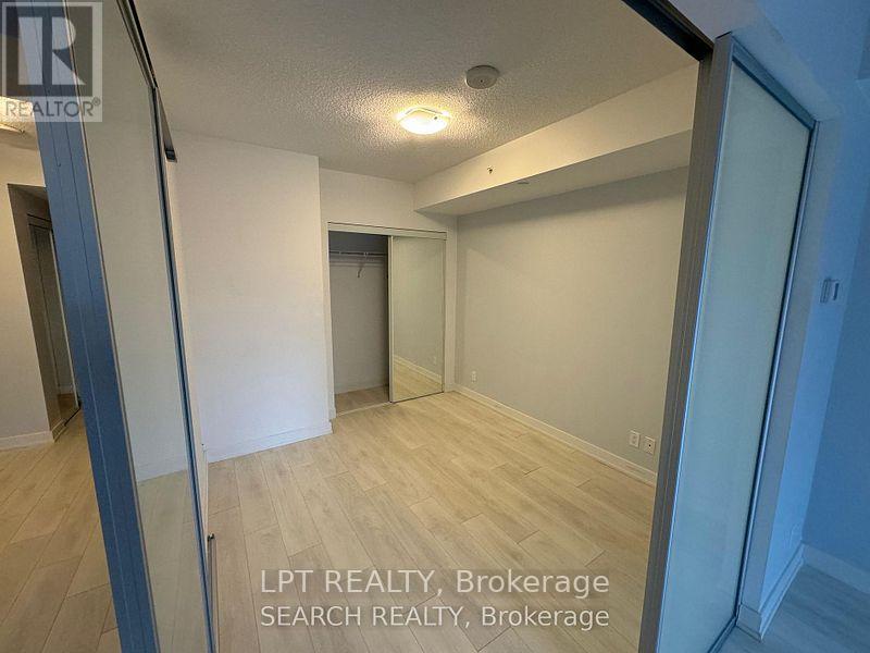 410 - 2220 Lakeshore Boulevard W, Toronto, Ontario  M8V 1A4 - Photo 6 - W12743508