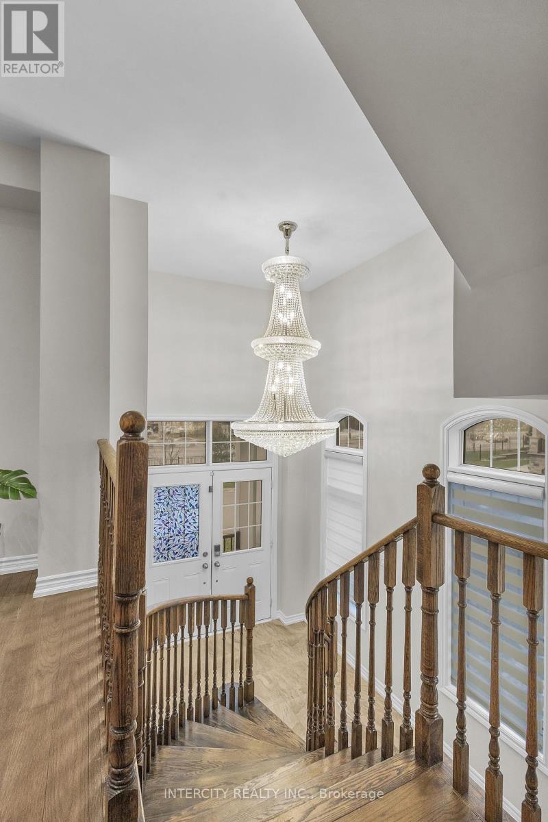 45 Roulette Crescent, Brampton, Ontario  L7A 4R6 - Photo 10 - W12743580