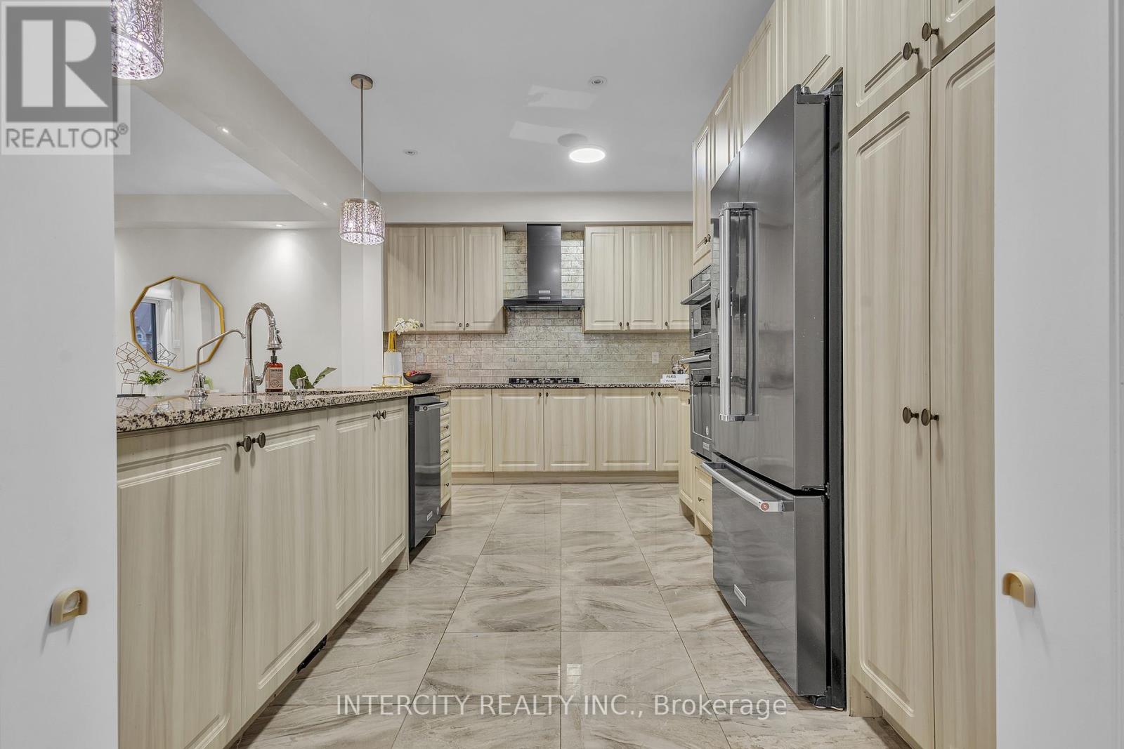 45 Roulette Crescent, Brampton, Ontario  L7A 4R6 - Photo 17 - W12743580