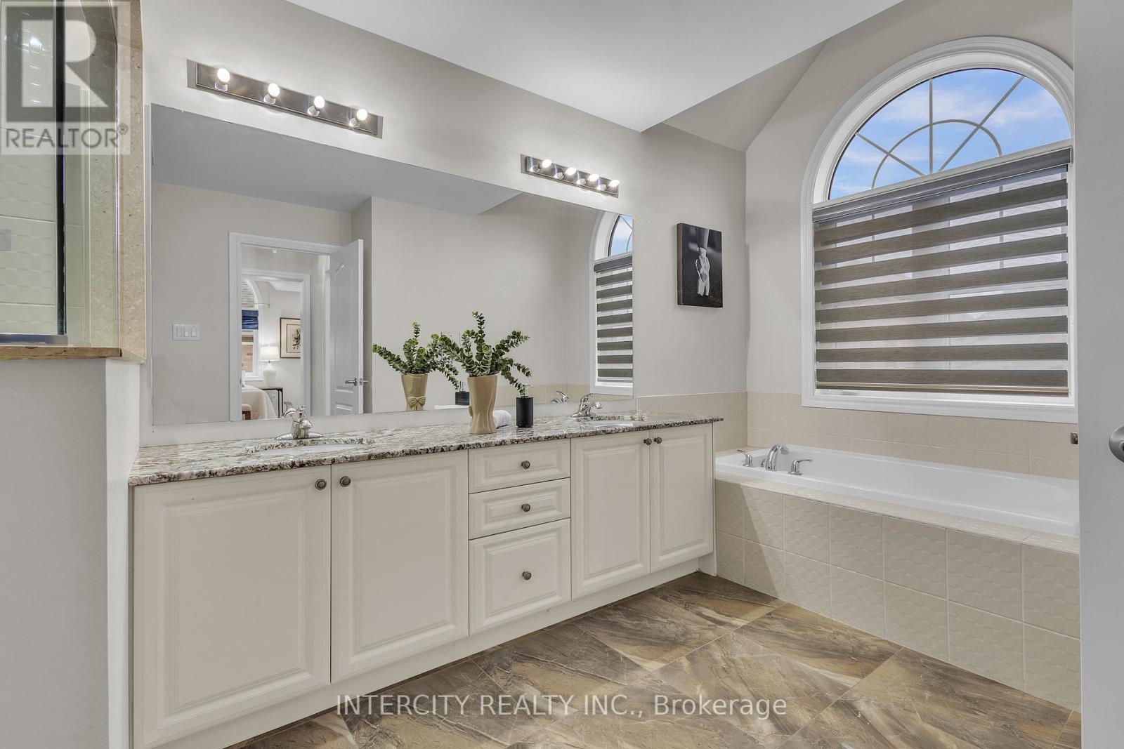 45 Roulette Crescent, Brampton, Ontario  L7A 4R6 - Photo 36 - W12743580