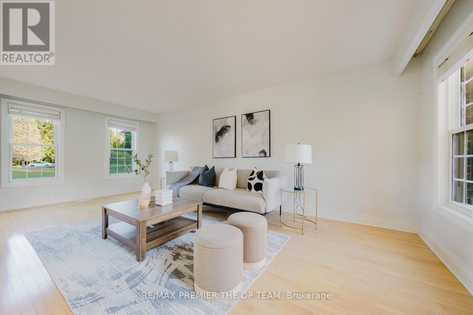 8 Elite Road, Caledon, Ontario  L7K 0K9 - Photo 5 - W12743592