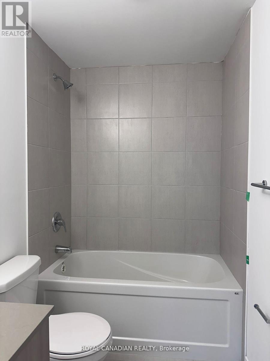 16 - 4015 Hickory Drive, Mississauga, Ontario  L4W 0G6 - Photo 13 - W12743632