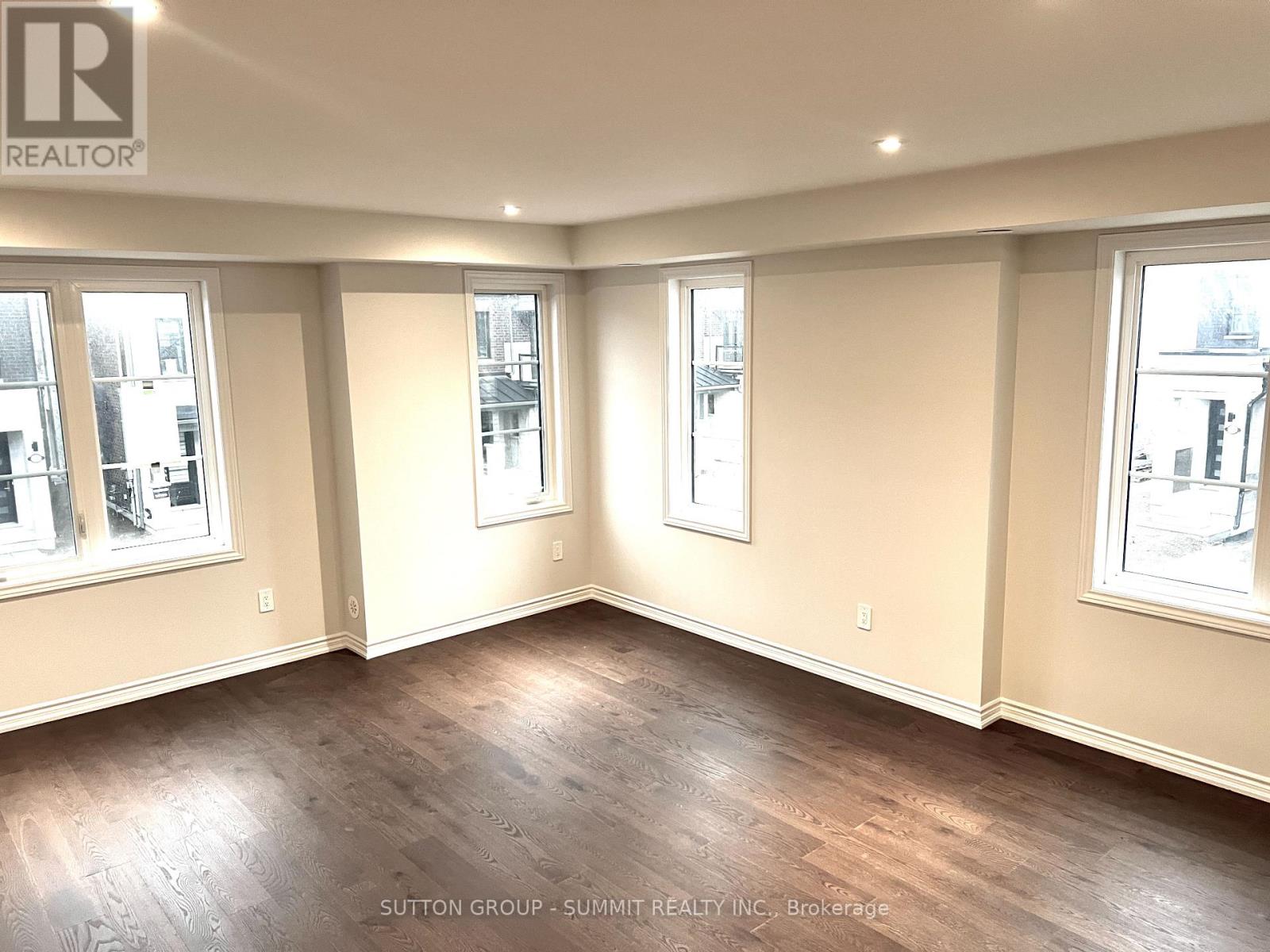 5930 Saigon Street, Mississauga, Ontario  L5V 0E9 - Photo 20 - W12743646