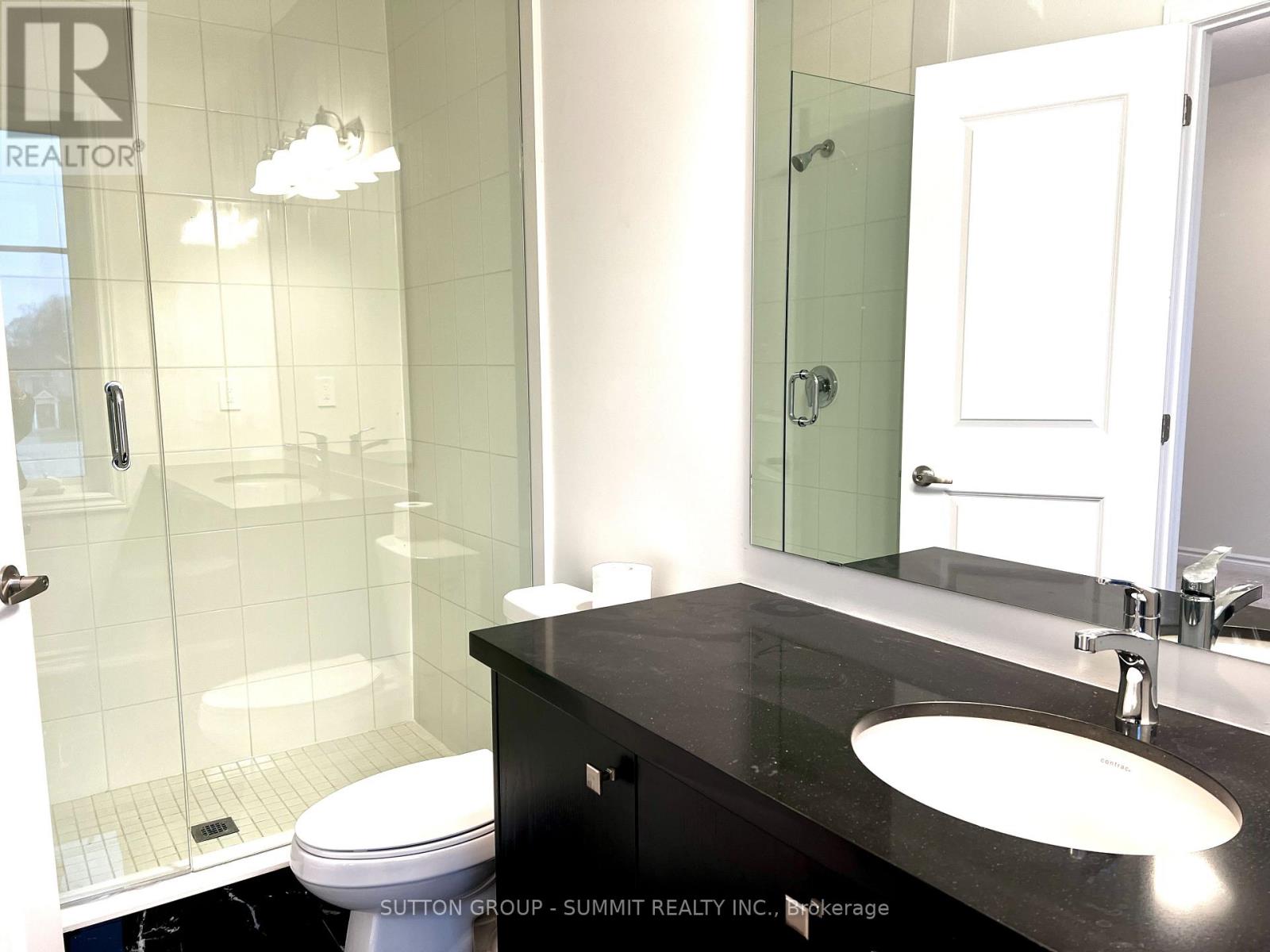 5930 Saigon Street, Mississauga, Ontario  L5V 0E9 - Photo 22 - W12743646