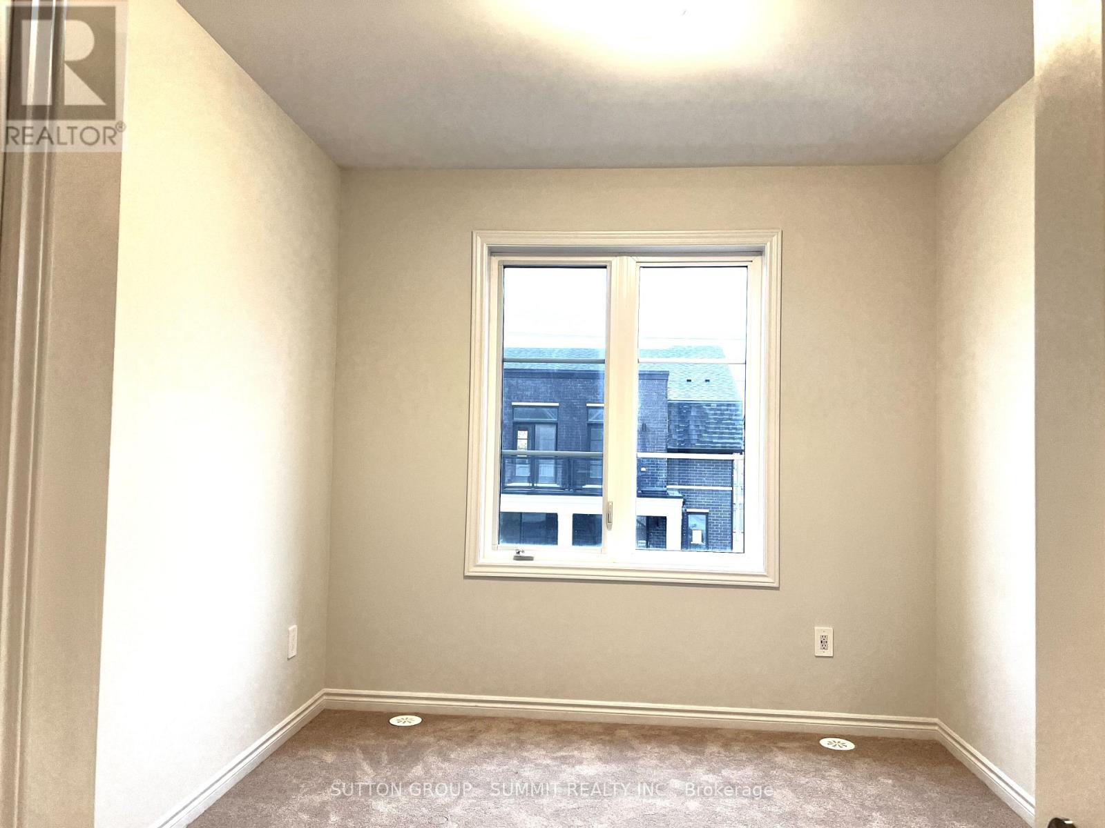 5930 Saigon Street, Mississauga, Ontario  L5V 0E9 - Photo 23 - W12743646