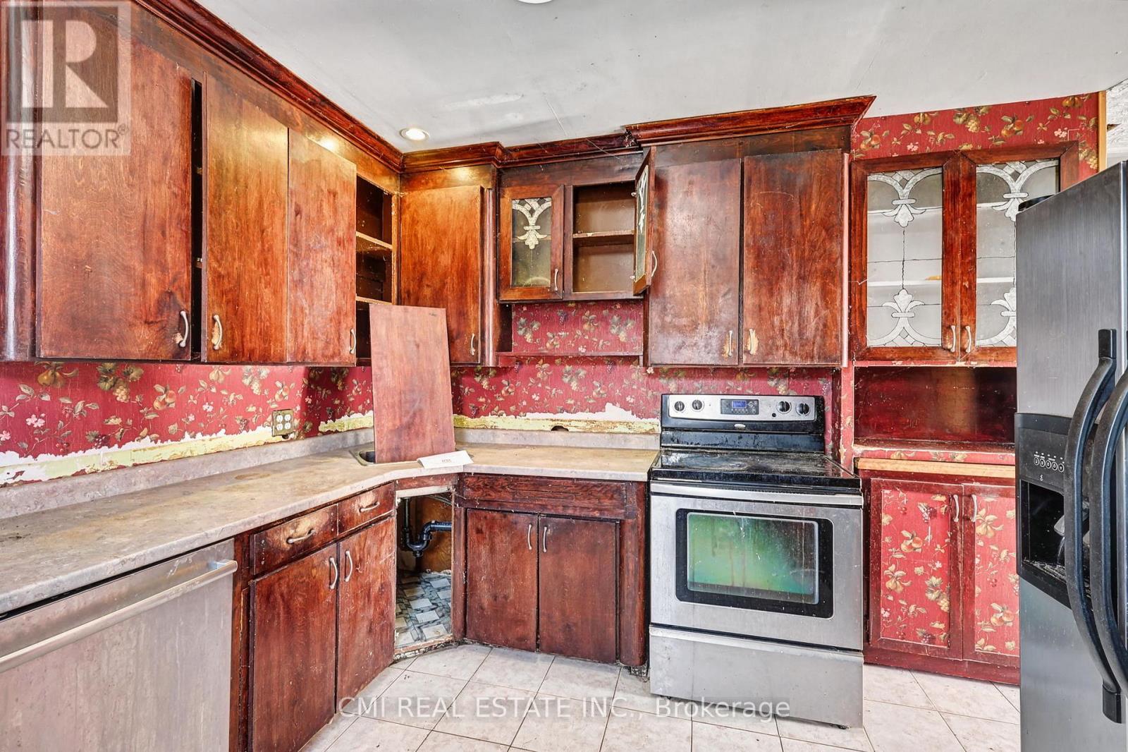 338 Perreault Street, Greater Sudbury, Ontario  P3B 2M6 - Photo 10 - X12743506