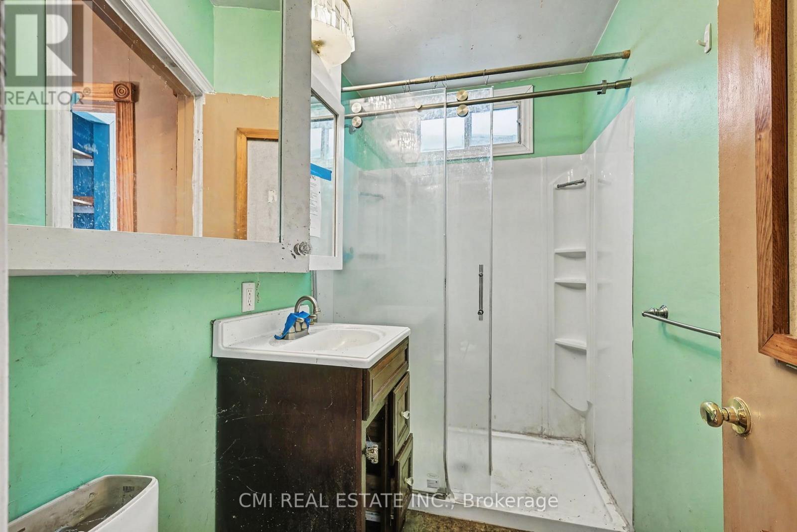 338 Perreault Street, Greater Sudbury, Ontario  P3B 2M6 - Photo 32 - X12743506