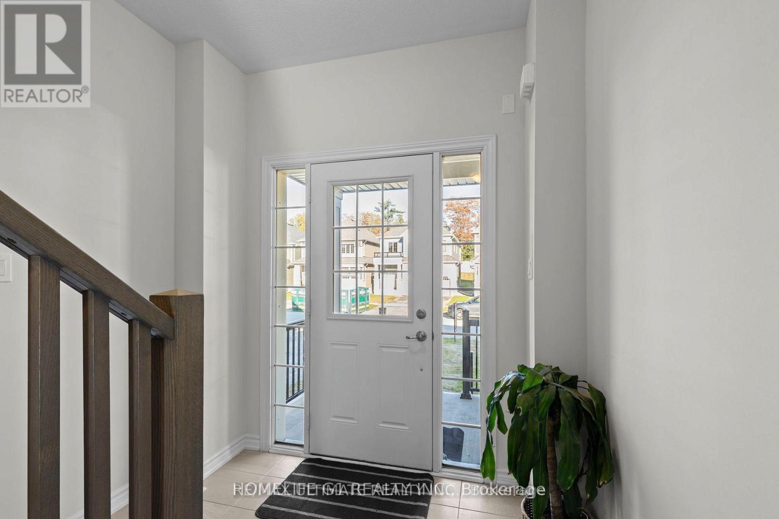 340 Mceachern Lane, Gravenhurst, Ontario  P1P 0H8 - Photo 3 - X12743596