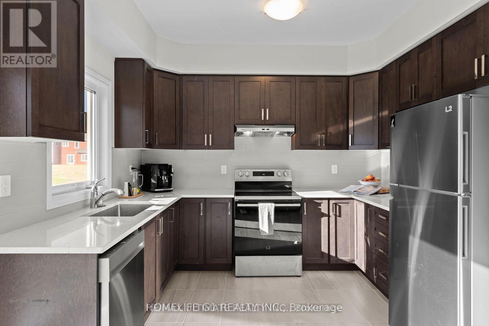 340 Mceachern Lane, Gravenhurst, Ontario  P1P 0H8 - Photo 7 - X12743596