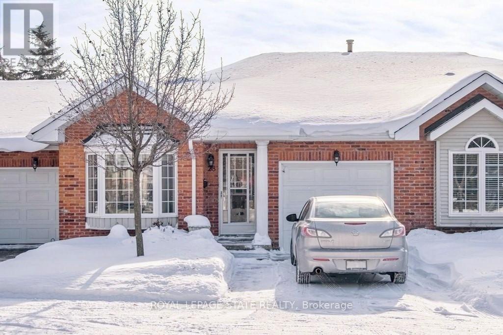 28 - 20 MEADOWLANDS BOULEVARD, Hamilton, Ontario