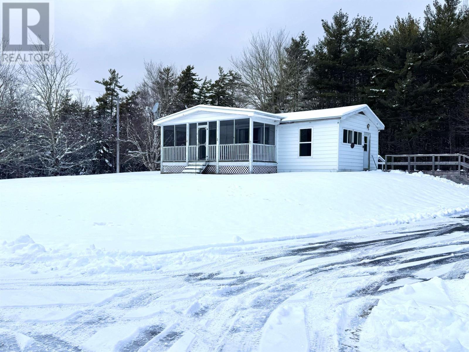 8042 Highway 8, South Brookfield, Nova Scotia B0T 1X0 - Photo 4 - 202601809