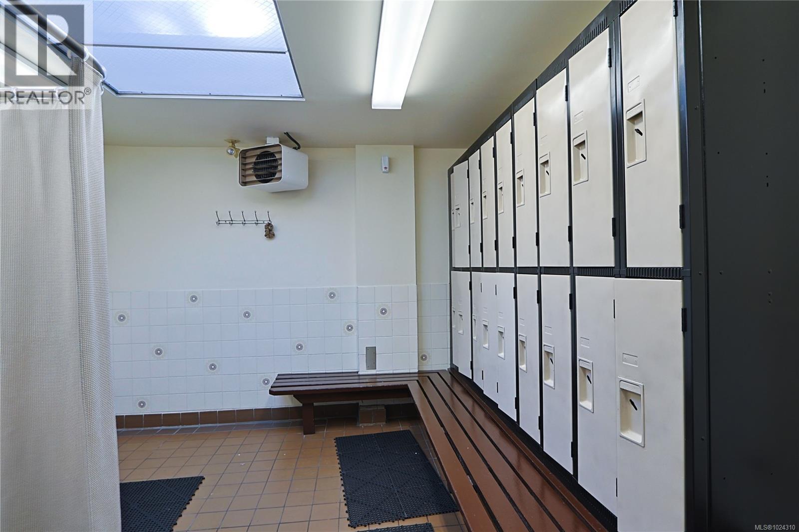 208 69 Gorge Rd W, Saanich, British Columbia V9A 1L9 - Photo 24 - 1024310