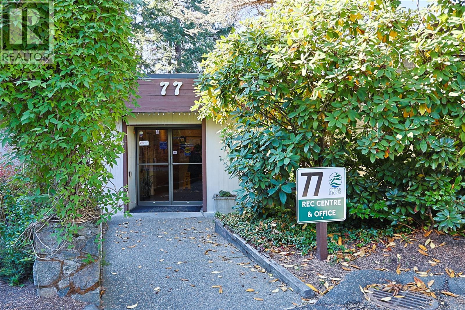 208 69 Gorge Rd W, Saanich, British Columbia V9A 1L9 - Photo 23 - 1024310