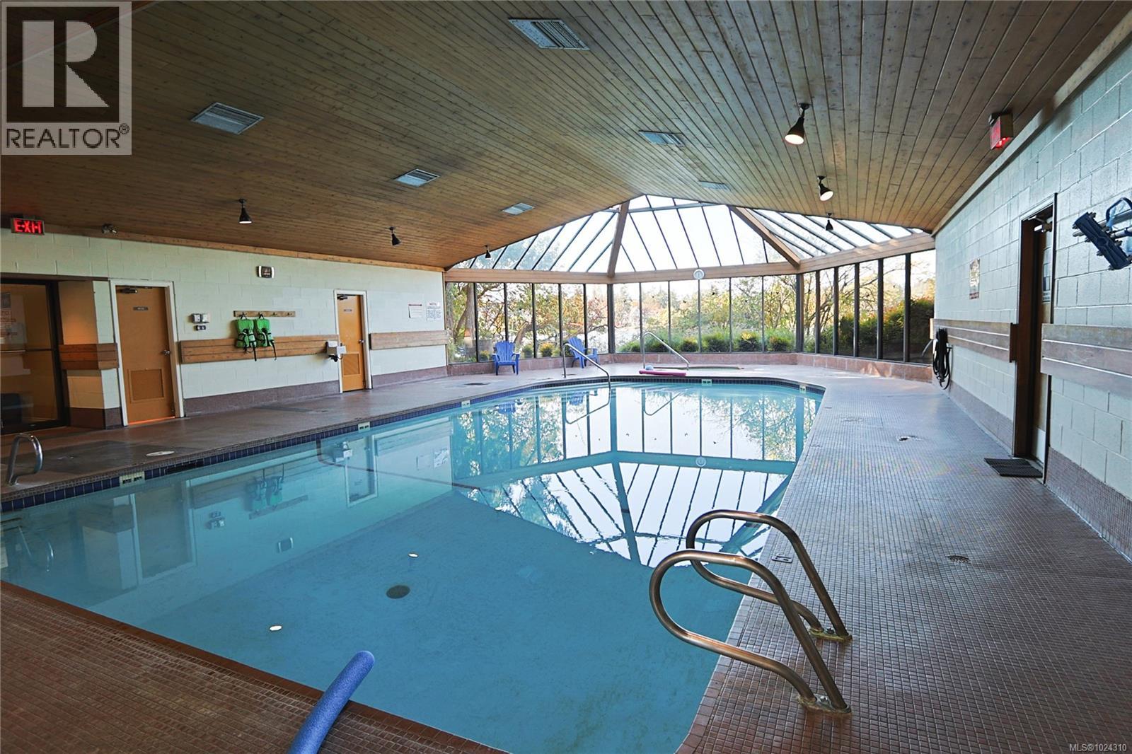 208 69 Gorge Rd W, Saanich, British Columbia V9A 1L9 - Photo 27 - 1024310