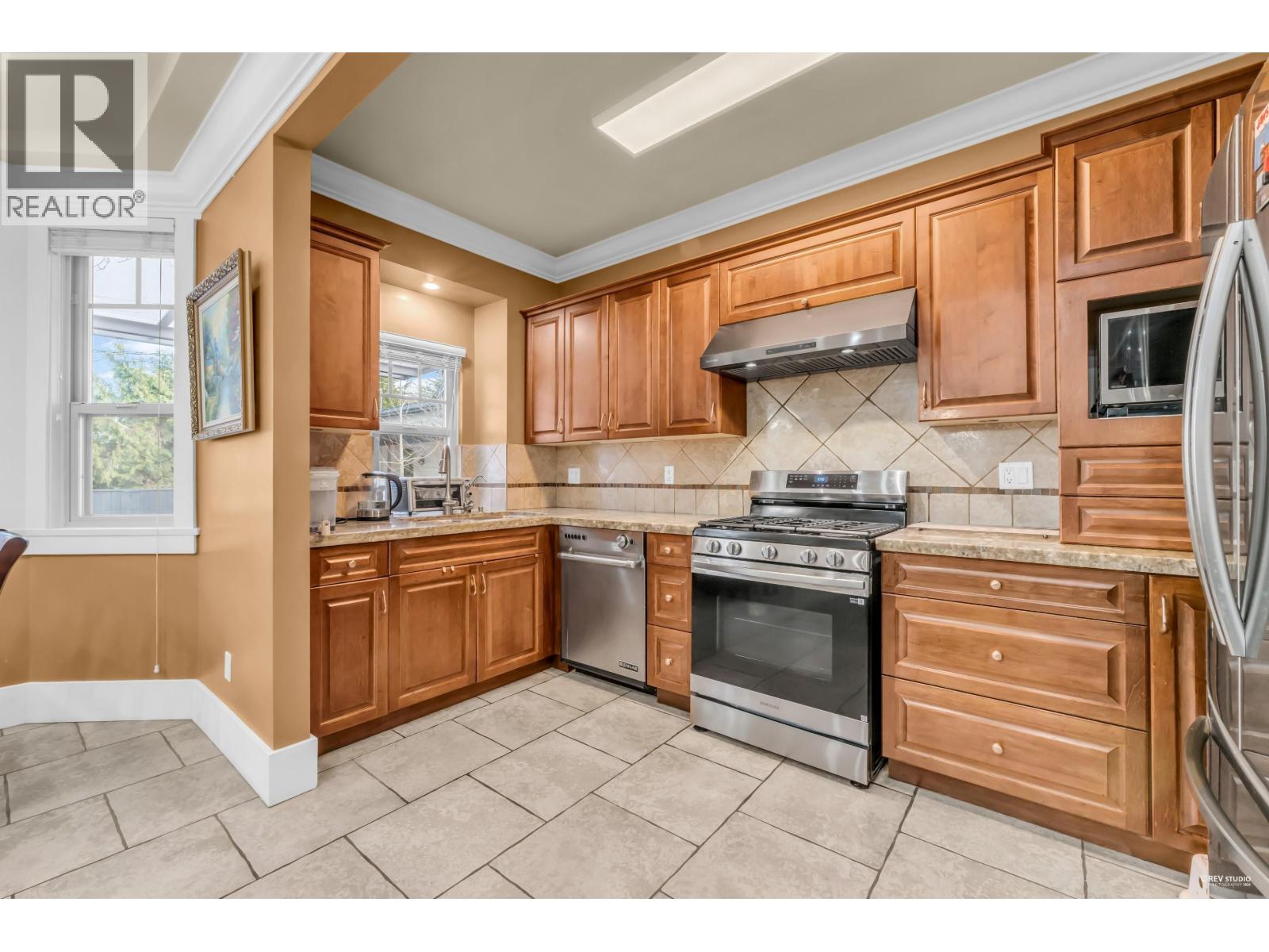 2139 W 22nd Avenue, Vancouver, British Columbia  V6L 1L4 - Photo 10 - R3084786