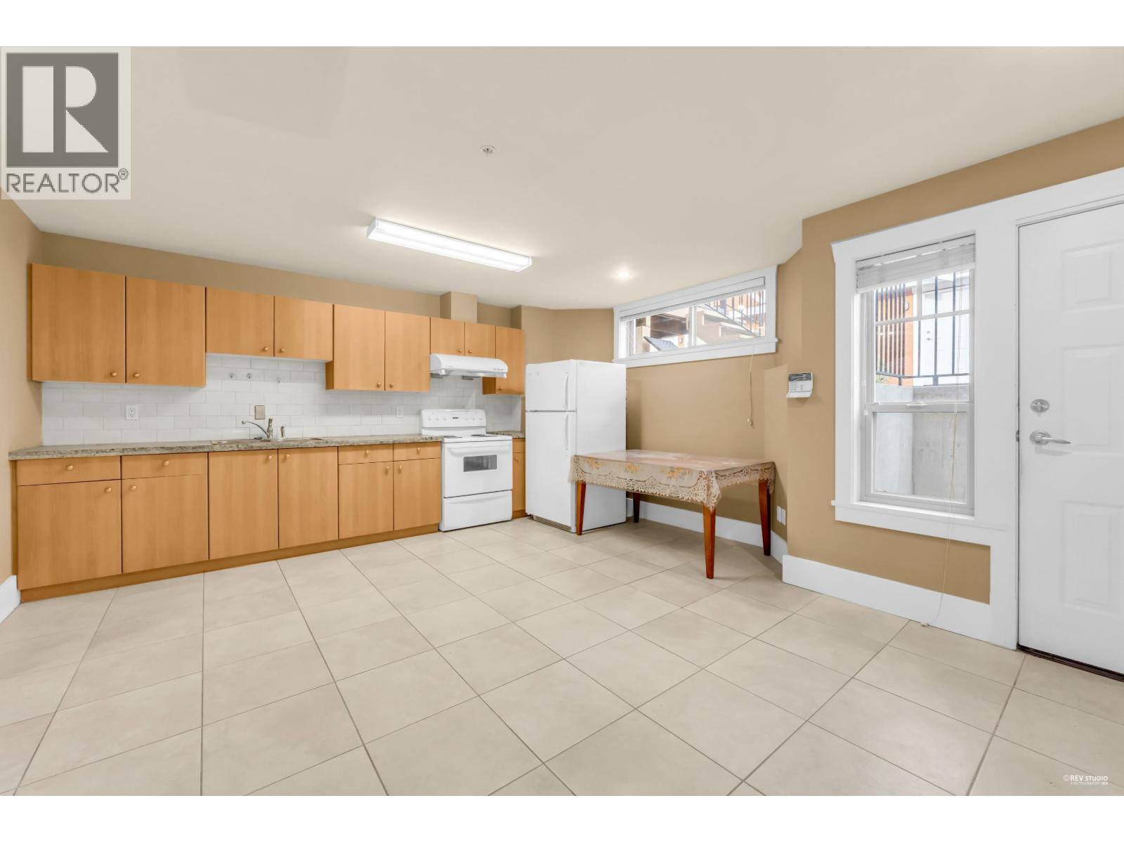 2139 W 22nd Avenue, Vancouver, British Columbia  V6L 1L4 - Photo 34 - R3084786