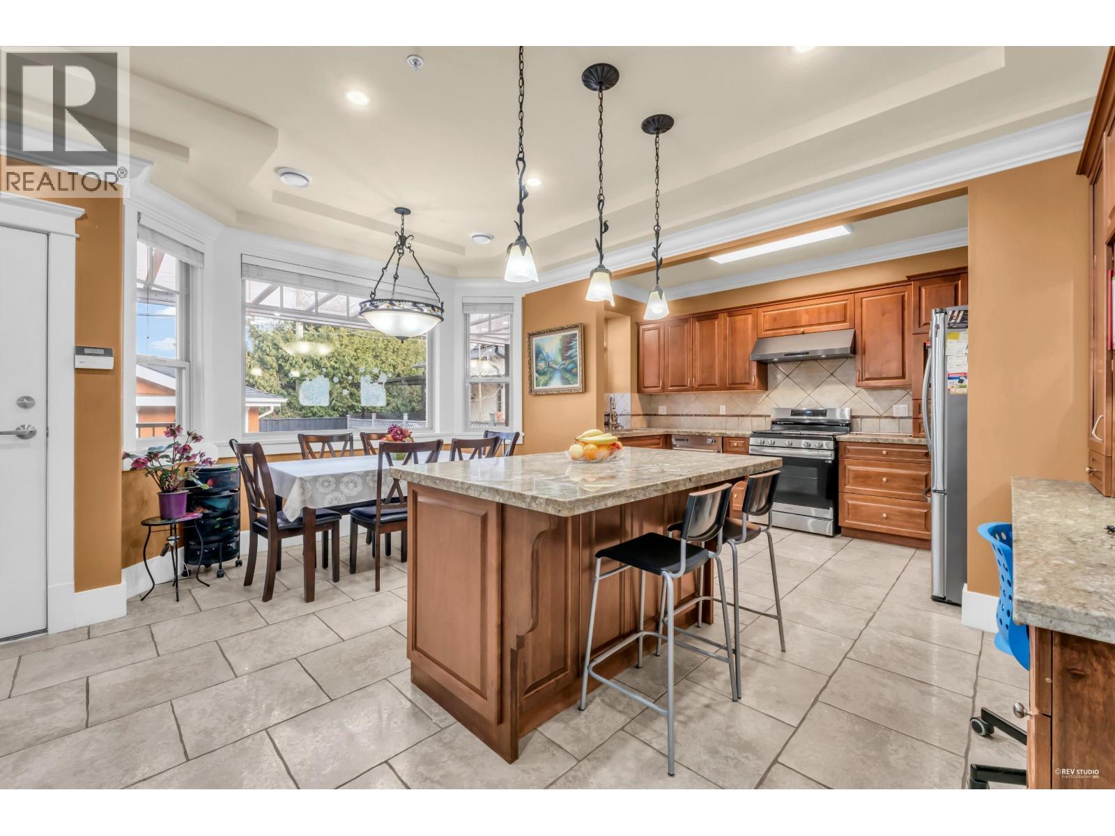 2139 W 22nd Avenue, Vancouver, British Columbia  V6L 1L4 - Photo 8 - R3084786