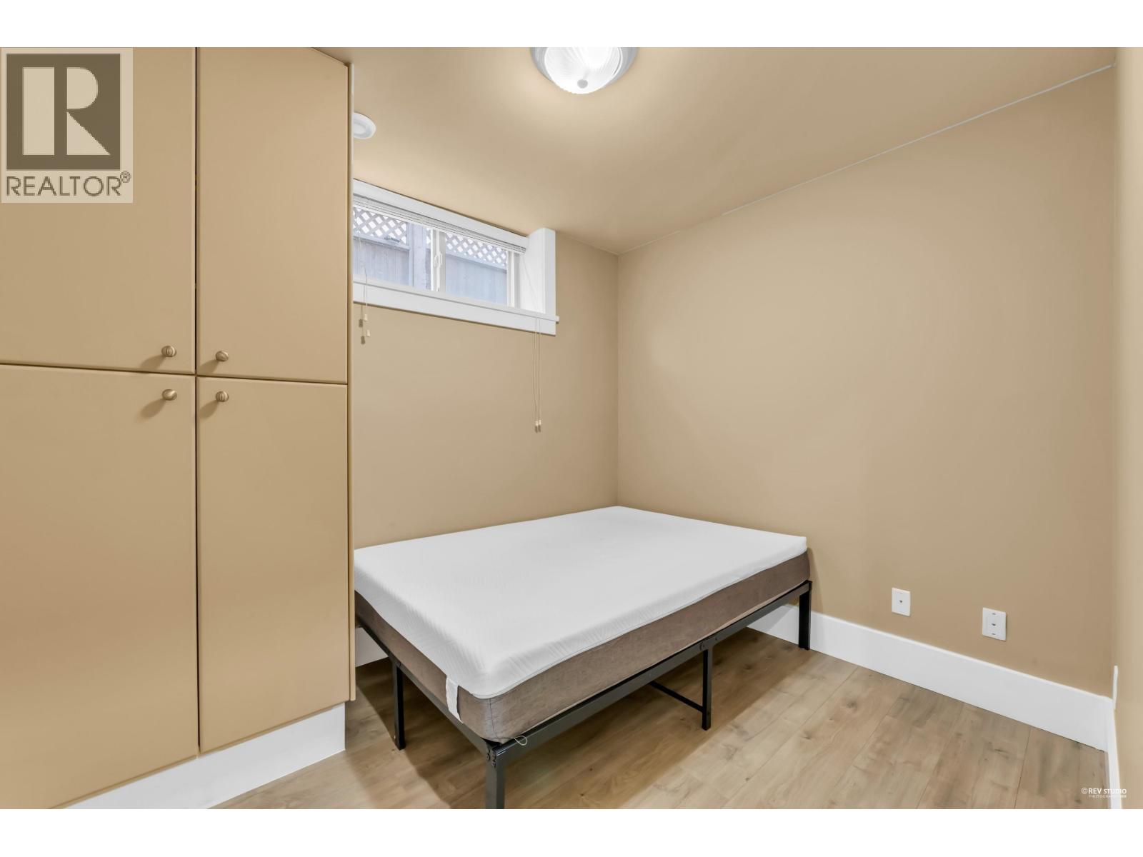 2139 W 22nd Avenue, Vancouver, British Columbia  V6L 1L4 - Photo 35 - R3084786