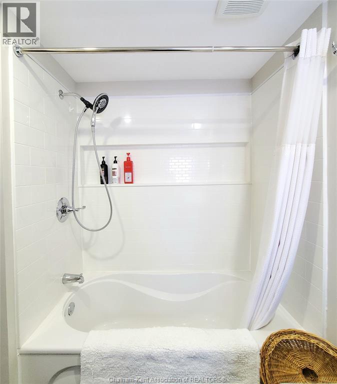 60 Lamila Street, Thamesville, Ontario  N0P 2K0 - Photo 37 - 26002225