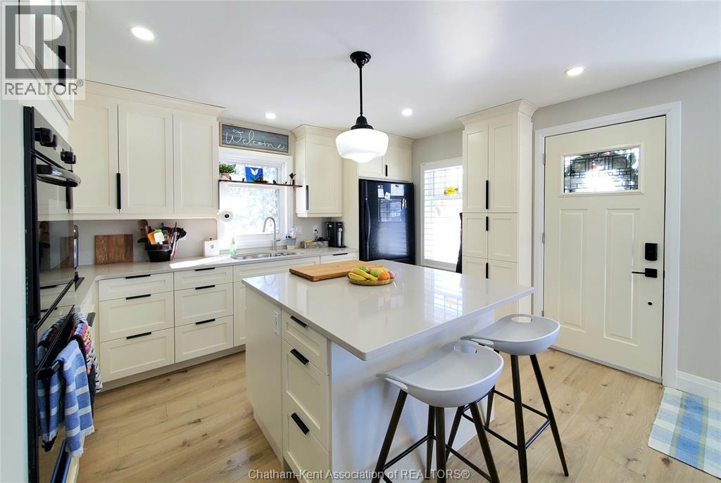 60 Lamila Street, Thamesville, Ontario  N0P 2K0 - Photo 9 - 26002225