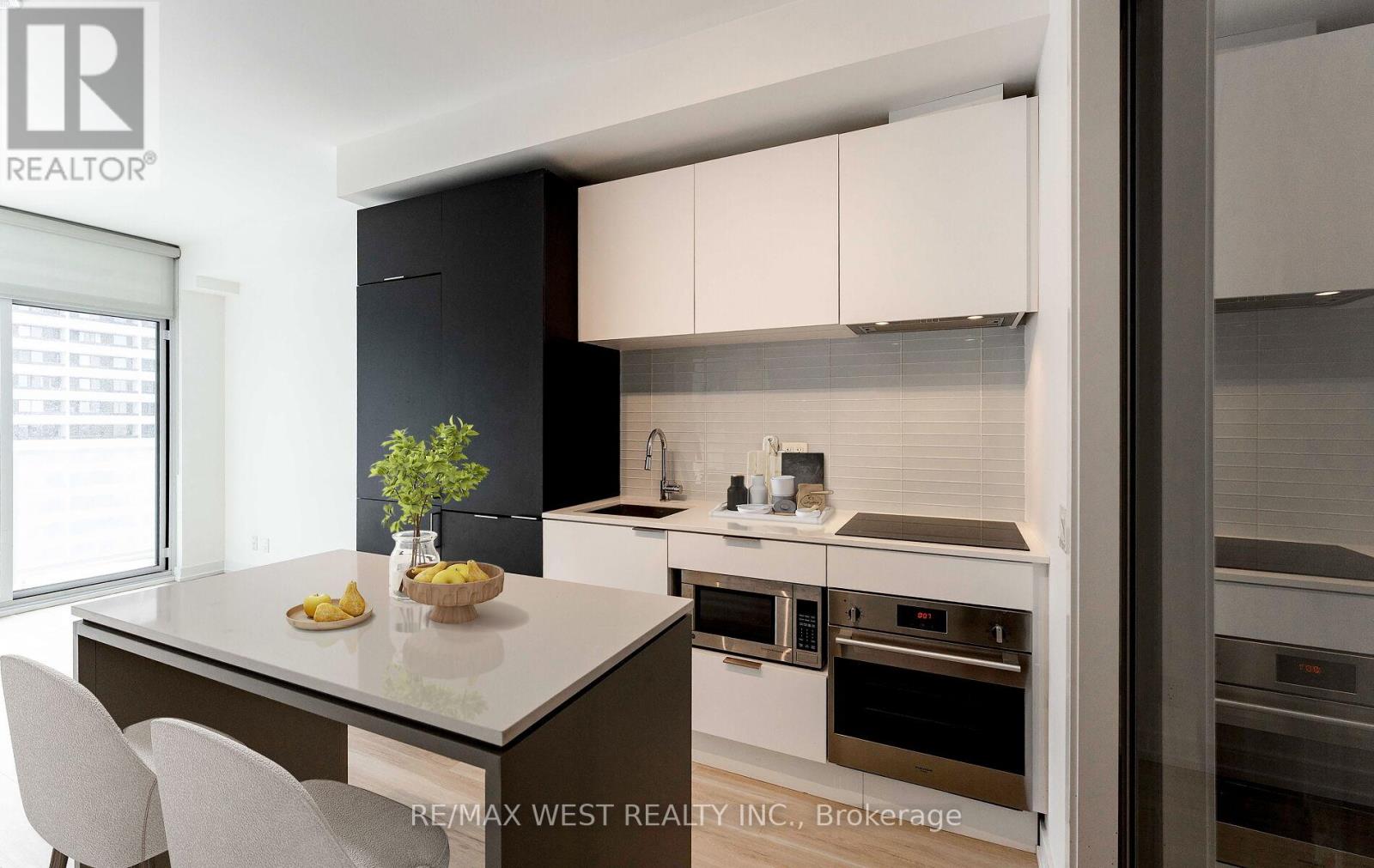 712 - 33 Helendale Avenue, Toronto, Ontario  M4R 0A4 - Photo 13 - C12743688