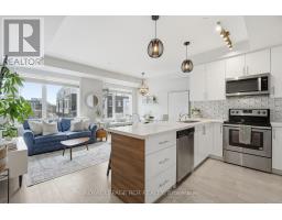 36 - 200 ALEX GARDNER CIRCLE, Aurora, Ontario