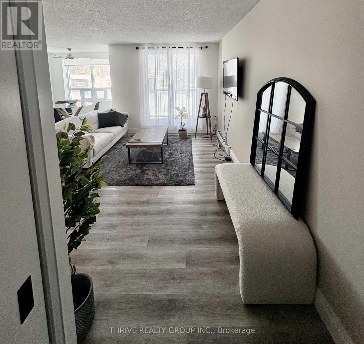 205 - 77 Baseline Road W, London South, Ontario  N6J 1V5 - Photo 2 - X12735396