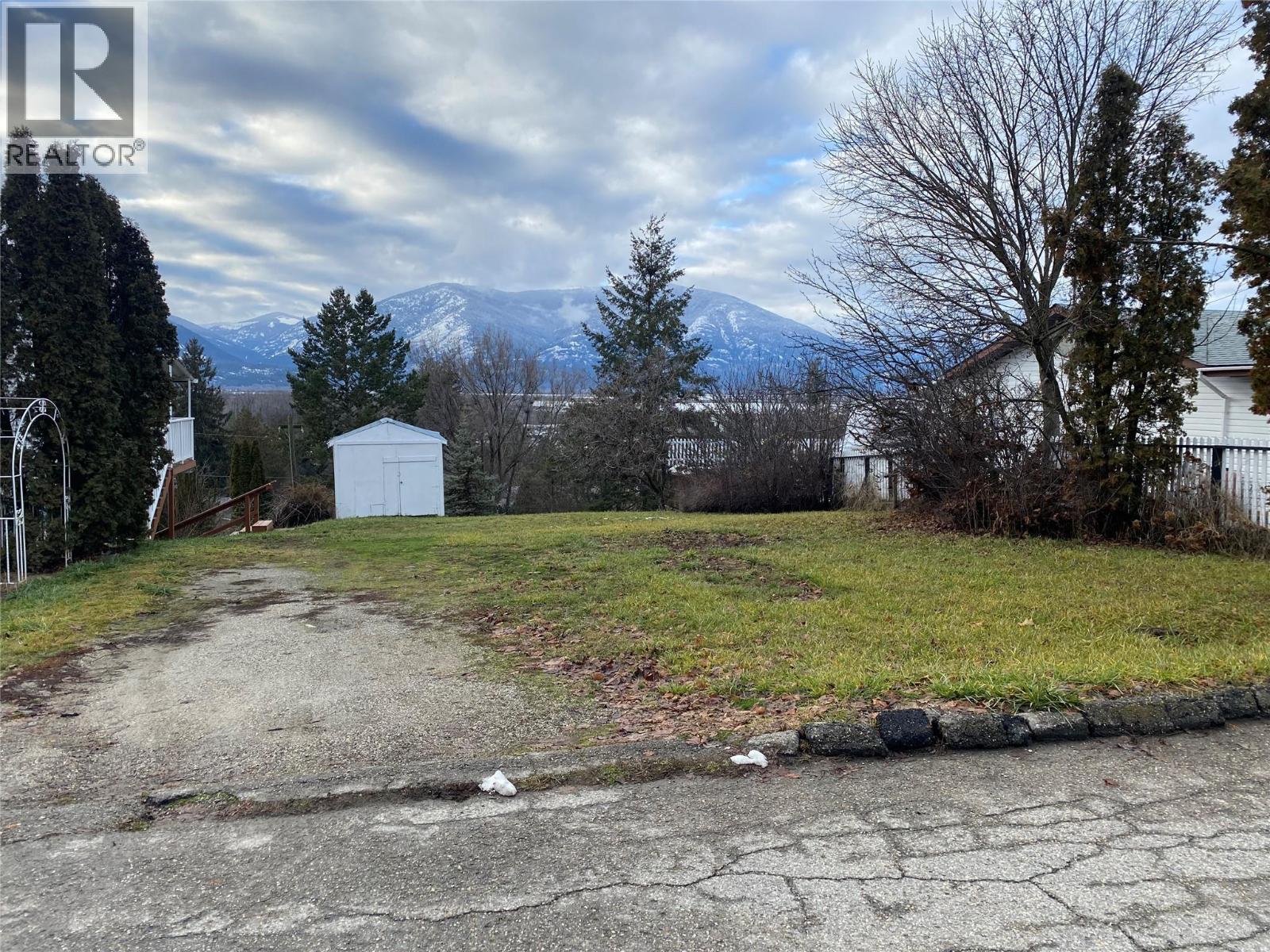 601 7th Avenue S, Creston, British Columbia  V0B 1G3 - Photo 11 - 10374338