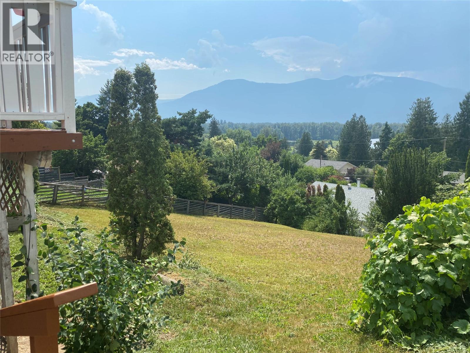 601 7th Avenue S, Creston, British Columbia  V0B 1G3 - Photo 12 - 10374338