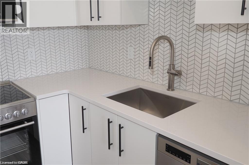 15 Wellington Street S Unit# 1110, Kitchener, Ontario N2G 0E3 - Photo 13 - 40802009