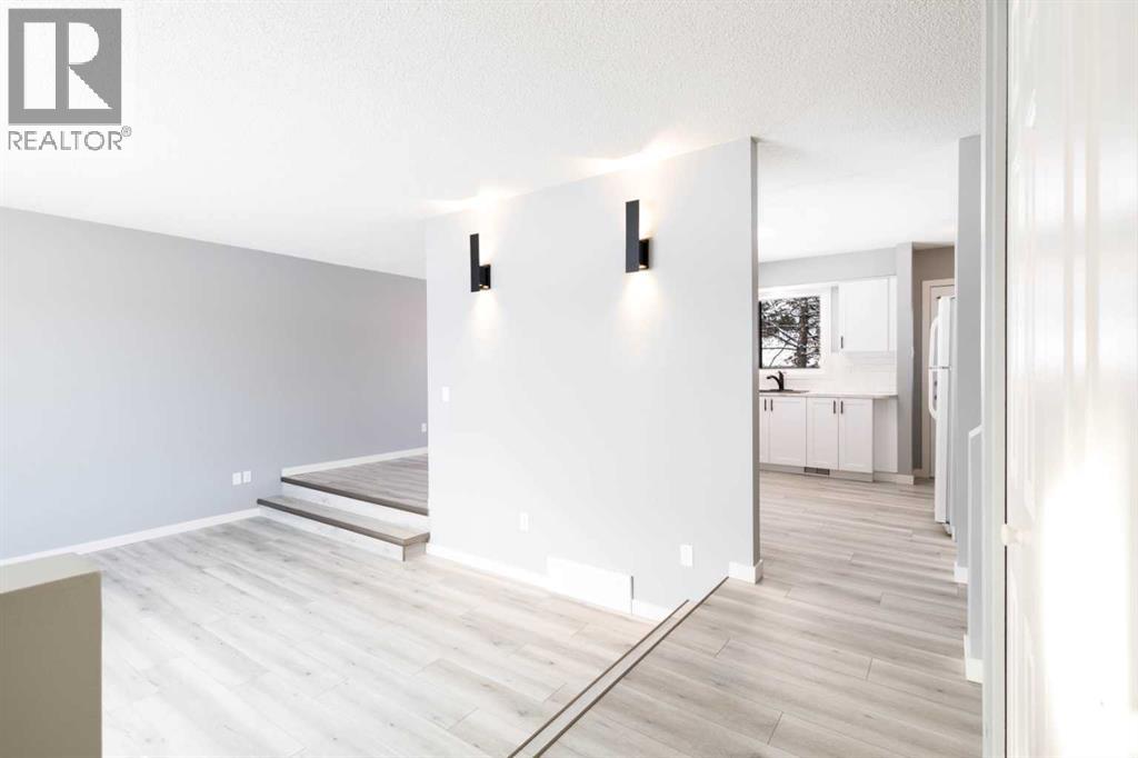 136 Pamely Avenue, Red Deer, Alberta  T4P 1J1 - Photo 4 - A2274822